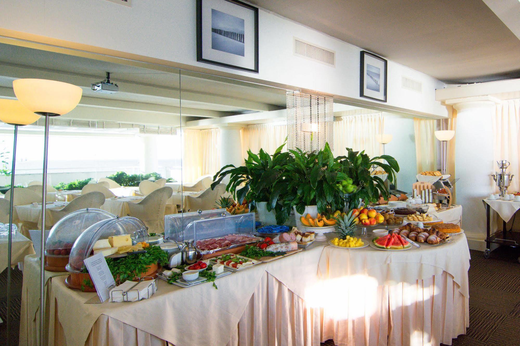 Terrazza Marconi Hotel&Spamarine Сенигаллия Экстерьер фото