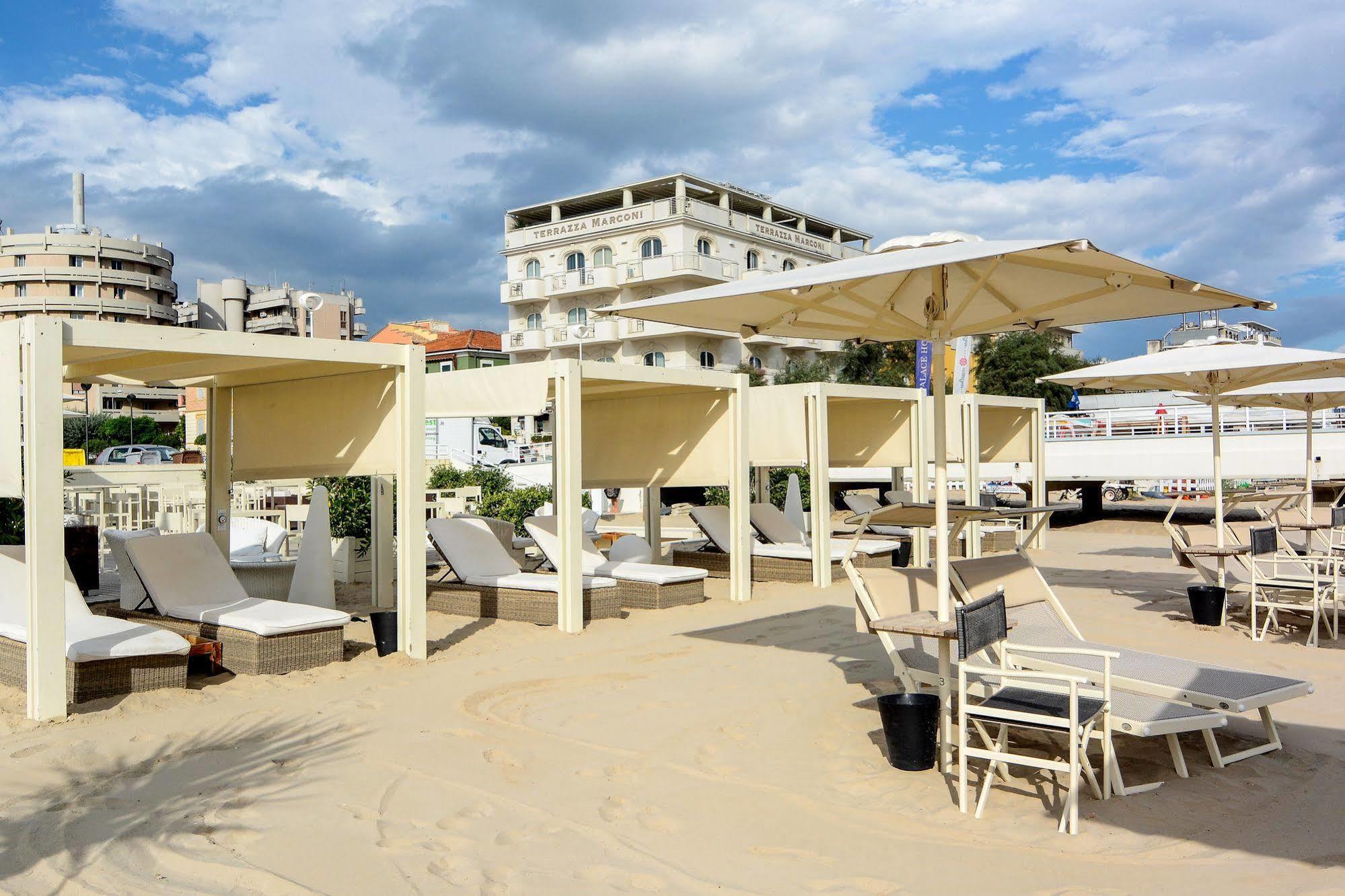 Terrazza Marconi Hotel&Spamarine Сенигаллия Экстерьер фото